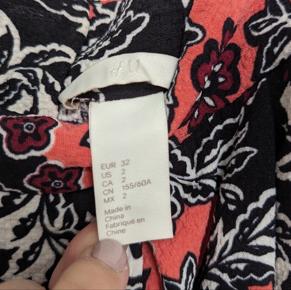 H&M Flare Floral Print Pleated Midi Skirt - Picture 5 of 9